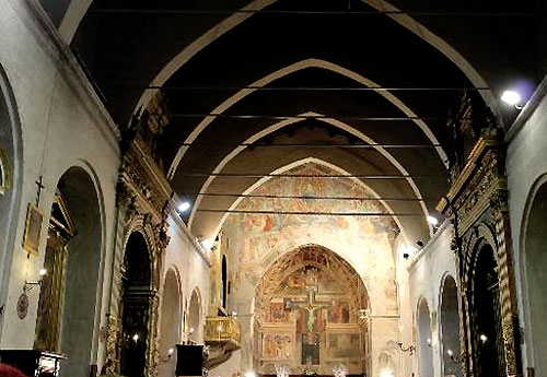 The nave and sanctuary of the Augustinian church at Gubbio
