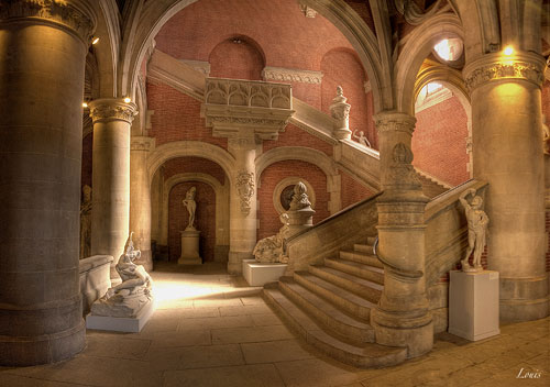 Toulouse: the main staircase in the monastery beside the church