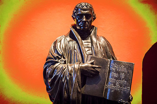 A modern statue of Martin Luther