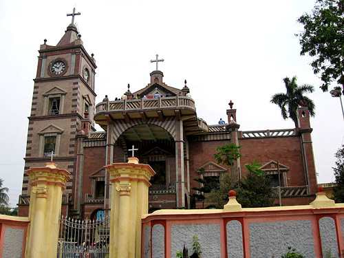 The Bandel church, built by the Augustinians forty kilometres from Calcutta