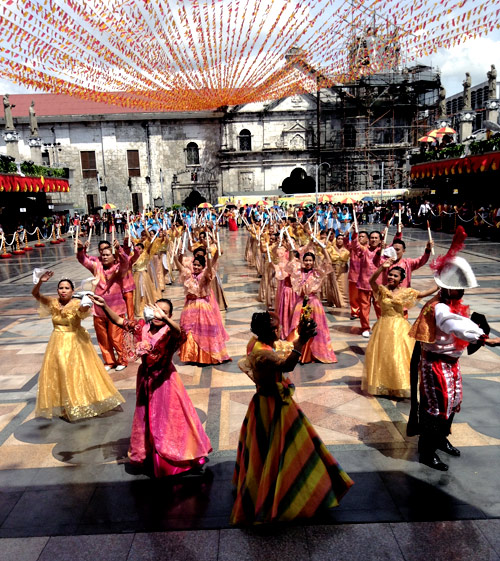 Religious and cultural dance: St Nino Festival in Cebu each January