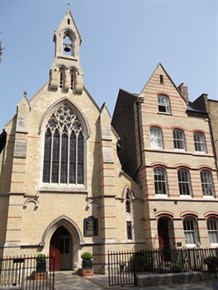 Hoxton parish church and Priory