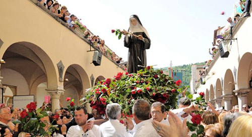 The annual procession along the colonnade on St Rita's feast day